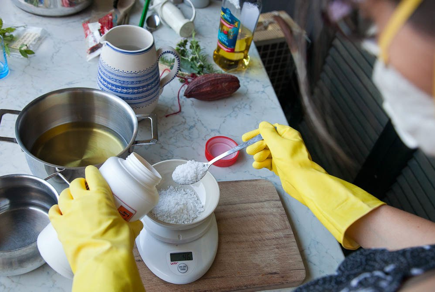 Fare il sapone a freddo e' il metodo piu' semplice per iniziare